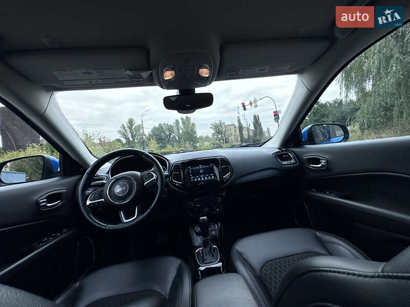 Внедорожник / Кроссовер Jeep Compass 2020 в Киеве