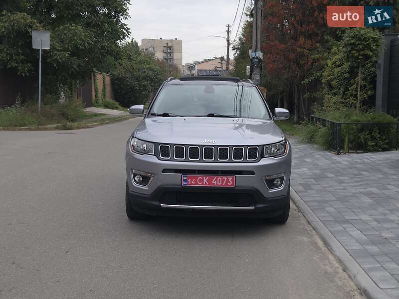 Внедорожник / Кроссовер Jeep Compass 2018 в Киеве