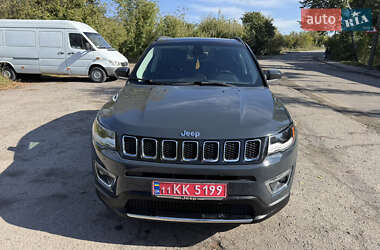 Внедорожник / Кроссовер Jeep Compass 2017 в 