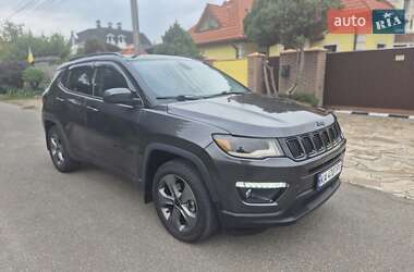 Внедорожник / Кроссовер Jeep Compass 2018 в 