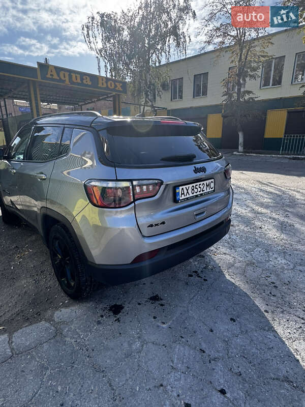 Внедорожник / Кроссовер Jeep Compass 2018 в Змиеве