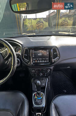 Внедорожник / Кроссовер Jeep Compass 2018 в Змиеве