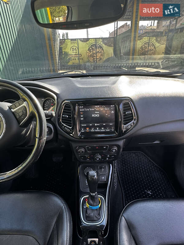 Внедорожник / Кроссовер Jeep Compass 2018 в Змиеве