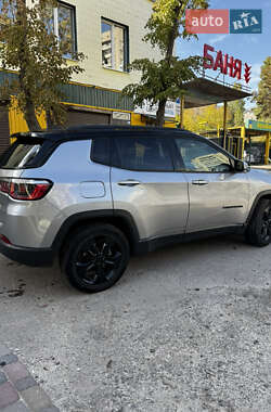 Внедорожник / Кроссовер Jeep Compass 2018 в Змиеве