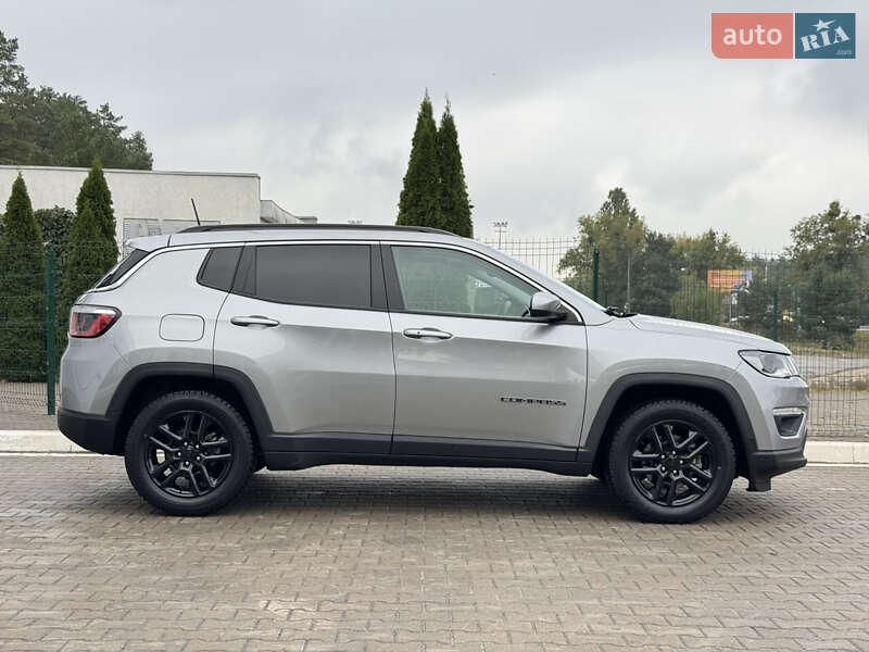 Внедорожник / Кроссовер Jeep Compass 2020 в Киеве
