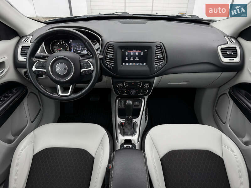Внедорожник / Кроссовер Jeep Compass 2020 в Киеве