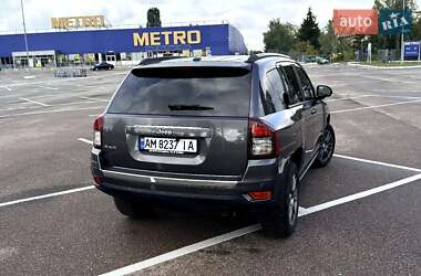 Внедорожник / Кроссовер Jeep Compass 2015 в 