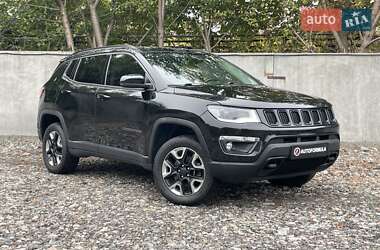 Внедорожник / Кроссовер Jeep Compass 2018 в 