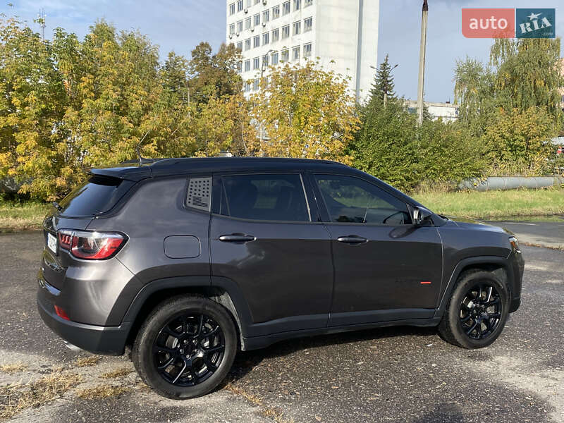 Внедорожник / Кроссовер Jeep Compass 2022 в Киеве