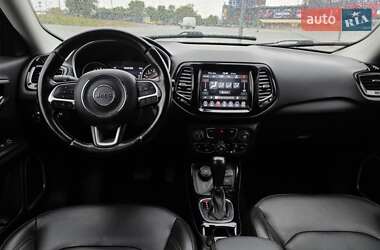 Внедорожник / Кроссовер Jeep Compass 2019 в 