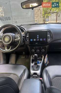 Внедорожник / Кроссовер Jeep Compass 2017 в Николаеве