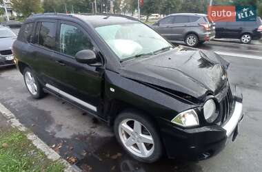 Внедорожник / Кроссовер Jeep Compass 2010 в 