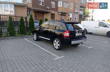 Внедорожник / Кроссовер Jeep Compass 2010 в 