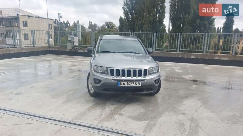Внедорожник / Кроссовер Jeep Compass 2016 в Киеве фото 11 Внедорожник / Кроссовер Jeep Compass 2016 в Киеве