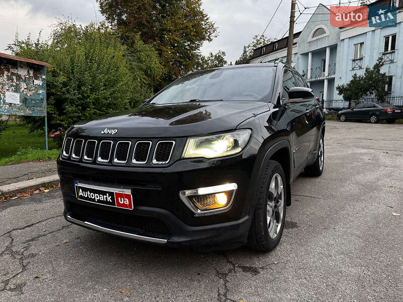 Внедорожник / Кроссовер Jeep Compass 2017 в 