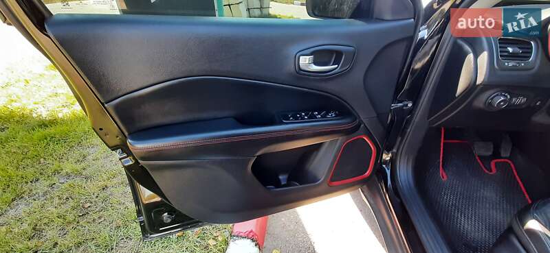 Внедорожник / Кроссовер Jeep Compass 2017 в Ахтырке