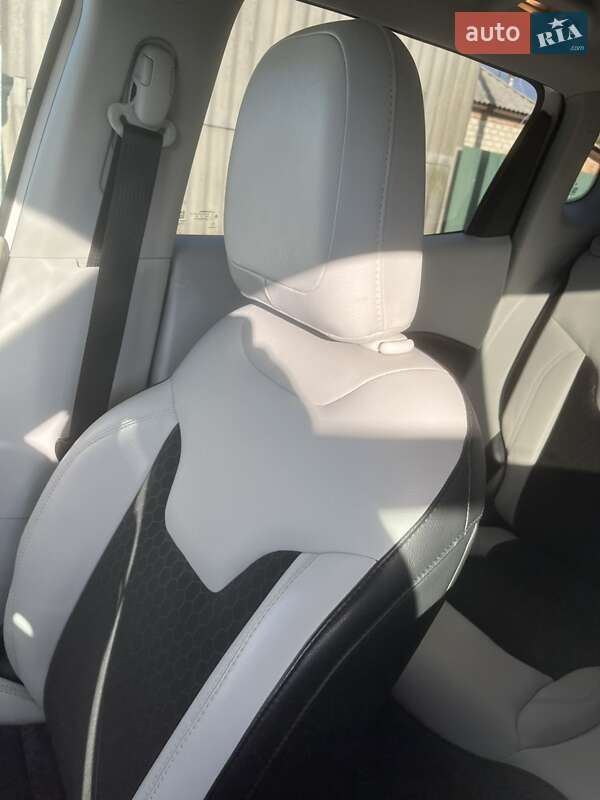 Внедорожник / Кроссовер Jeep Compass 2017 в Полтаве фото 16 Внедорожник / Кроссовер Jeep Compass 2017 в Полтаве