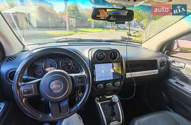 Внедорожник / Кроссовер Jeep Compass 2014 в 