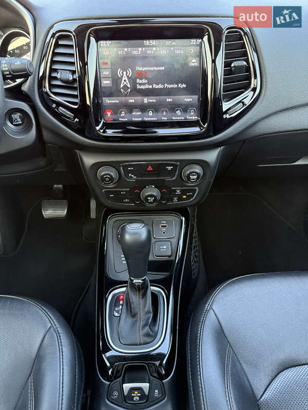 Позашляховик / Кросовер Jeep Compass 2017 в Києві фото 27 Позашляховик / Кросовер Jeep Compass 2017 в Києві