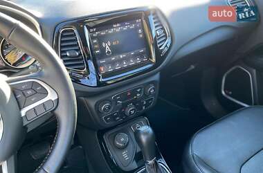 Внедорожник / Кроссовер Jeep Compass 2017 в 