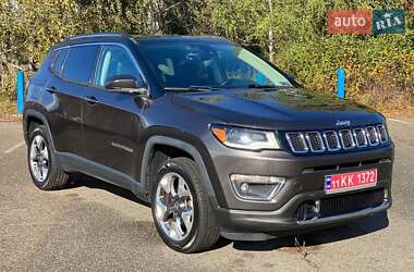 Внедорожник / Кроссовер Jeep Compass 2017 в 