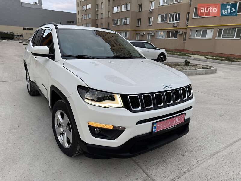 Внедорожник / Кроссовер Jeep Compass 2017 в Киеве