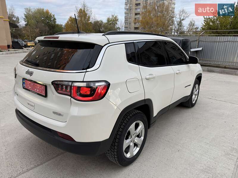 Внедорожник / Кроссовер Jeep Compass 2017 в Киеве