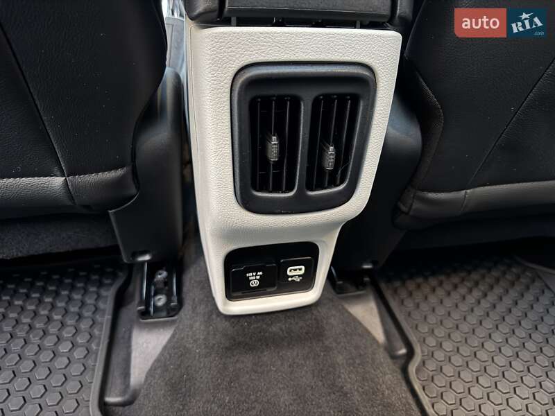 Внедорожник / Кроссовер Jeep Compass 2017 в Киеве