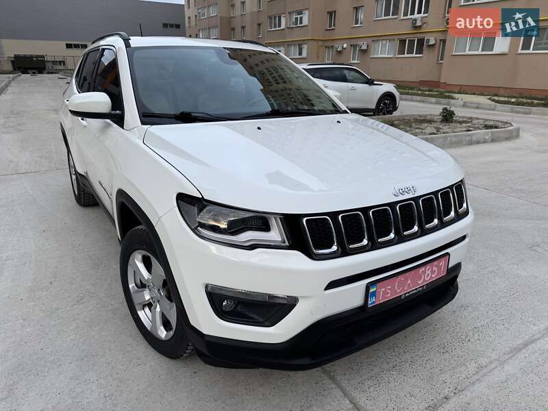 Внедорожник / Кроссовер Jeep Compass 2017 в Киеве