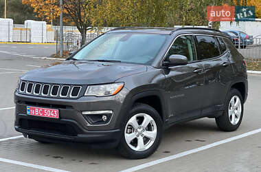 Внедорожник / Кроссовер Jeep Compass 2018 в 