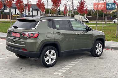 Внедорожник / Кроссовер Jeep Compass 2017 в 