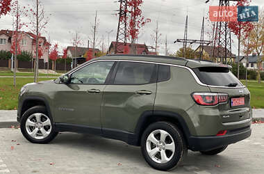 Внедорожник / Кроссовер Jeep Compass 2017 в 
