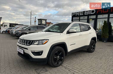 Внедорожник / Кроссовер Jeep Compass 2017 в 