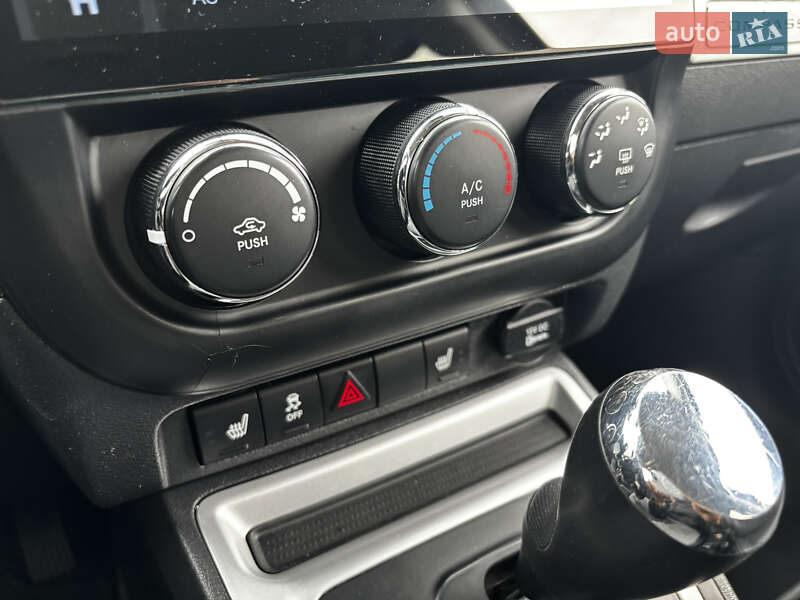 Внедорожник / Кроссовер Jeep Compass 2016 в Умани