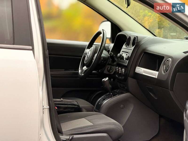 Позашляховик / Кросовер Jeep Compass 2013 в Мені фото 14 Позашляховик / Кросовер Jeep Compass 2013 в Мені