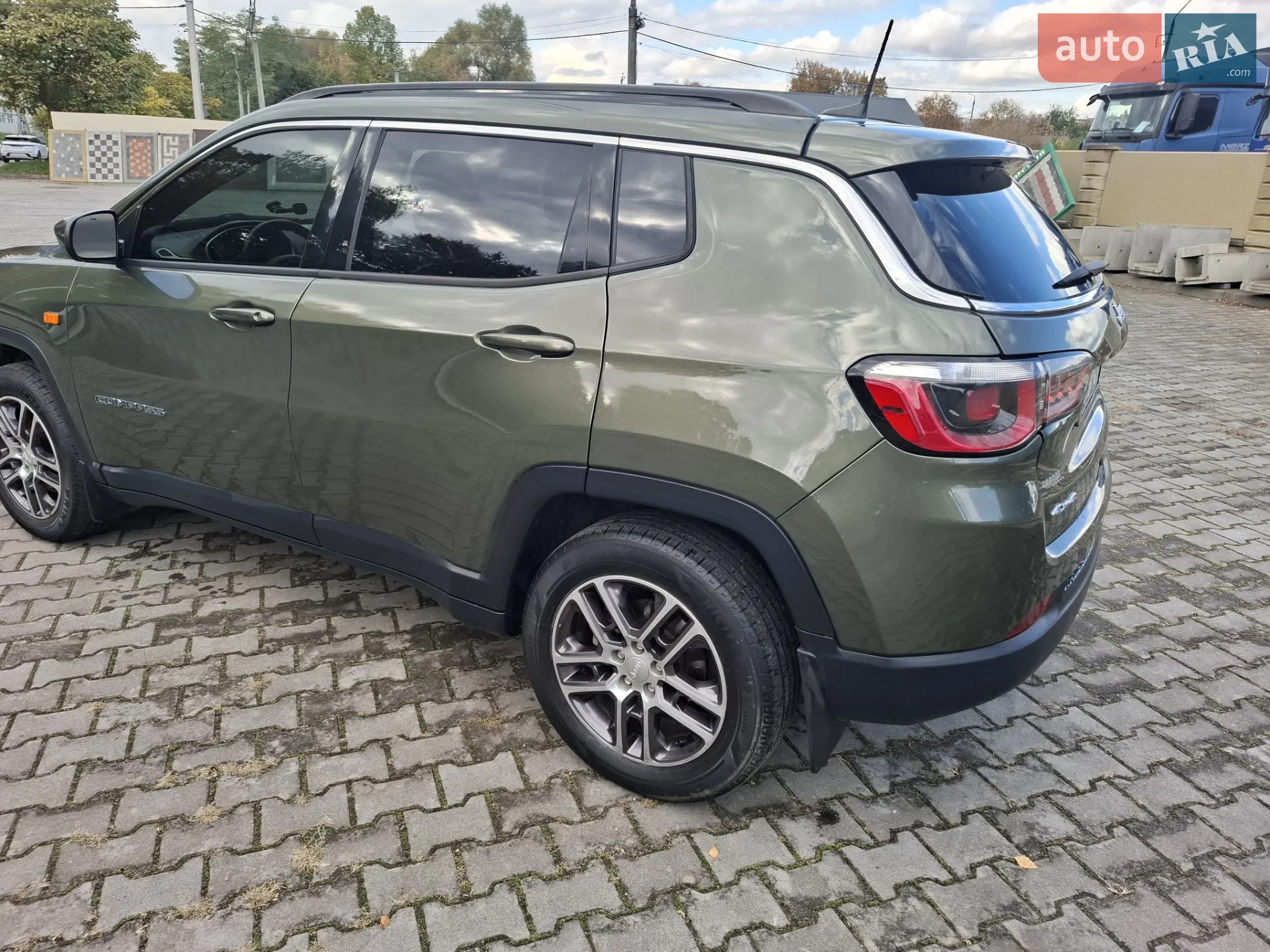 2017 Jeep Compass - мініатюра 27