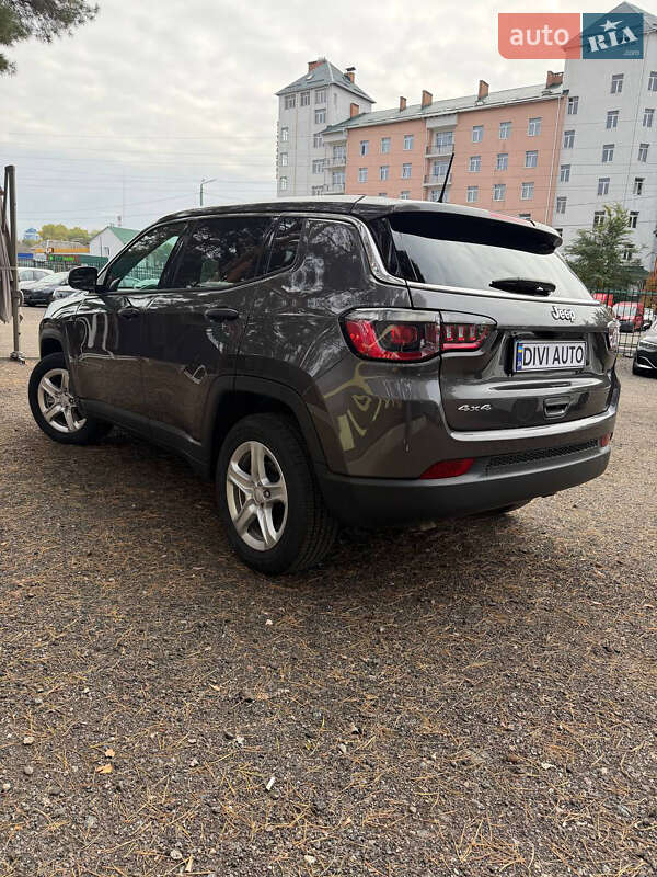 Внедорожник / Кроссовер Jeep Compass 2023 в Киеве фото 10 Внедорожник / Кроссовер Jeep Compass 2023 в Киеве