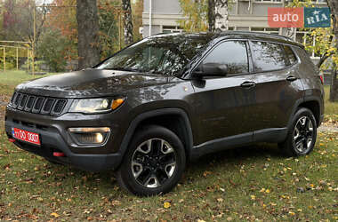 Внедорожник / Кроссовер Jeep Compass 2018 в 