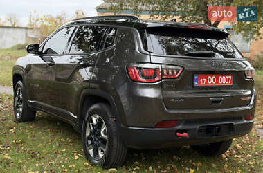 Внедорожник / Кроссовер Jeep Compass 2018 в 