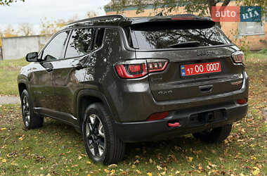 Внедорожник / Кроссовер Jeep Compass 2018 в 