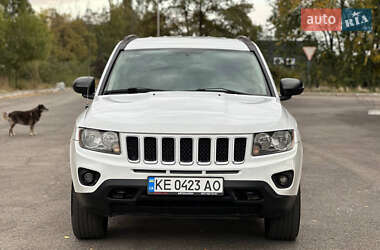 Внедорожник / Кроссовер Jeep Compass 2014 в 