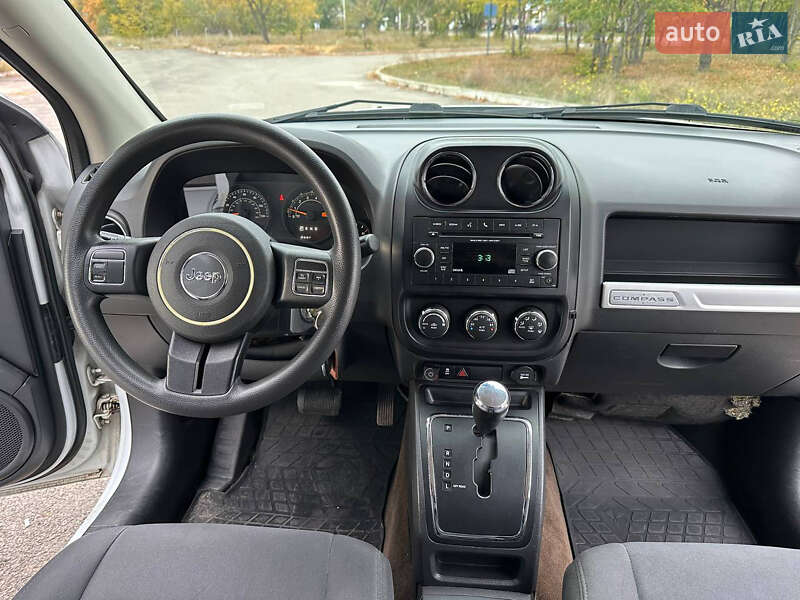 Внедорожник / Кроссовер Jeep Compass 2014 в Днепре