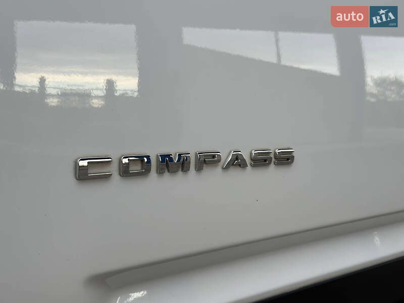 Внедорожник / Кроссовер Jeep Compass 2014 в Днепре