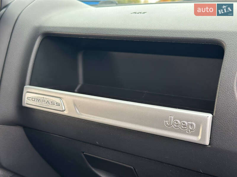 Внедорожник / Кроссовер Jeep Compass 2014 в Днепре