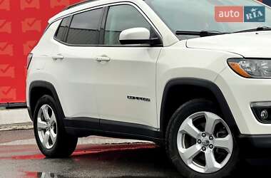 Позашляховик / Кросовер Jeep Compass 2017 в 