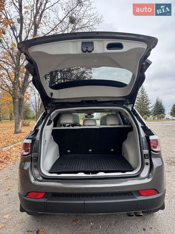 Внедорожник / Кроссовер Jeep Compass 2018 в Чугуеве