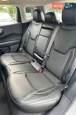 Внедорожник / Кроссовер Jeep Compass 2018 в 