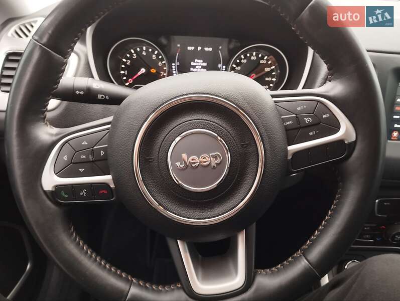 Позашляховик / Кросовер Jeep Compass 2019 в Києві фото 12 Позашляховик / Кросовер Jeep Compass 2019 в Києві