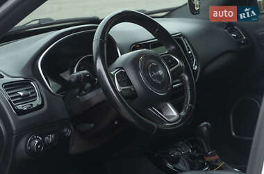 Позашляховик / Кросовер Jeep Compass 2020 в 