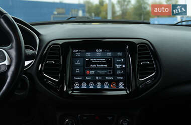 Позашляховик / Кросовер Jeep Compass 2020 в 